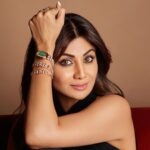 Shilpa Shetty Instagram - I’m 𝔀𝓪𝓽𝓬𝓱ing you ⌚️👀♥️ @bulgari #festivetime #GetFestiveReady #Bulgari #BulgariAccessories #BulgariWatches #Serpenti #Collab