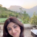 Shilpa Shetty Instagram - Vacay mode be like …🏔️🌄♥️ #vacaymode #relax #rejuvenate #grateful #blessed #metime