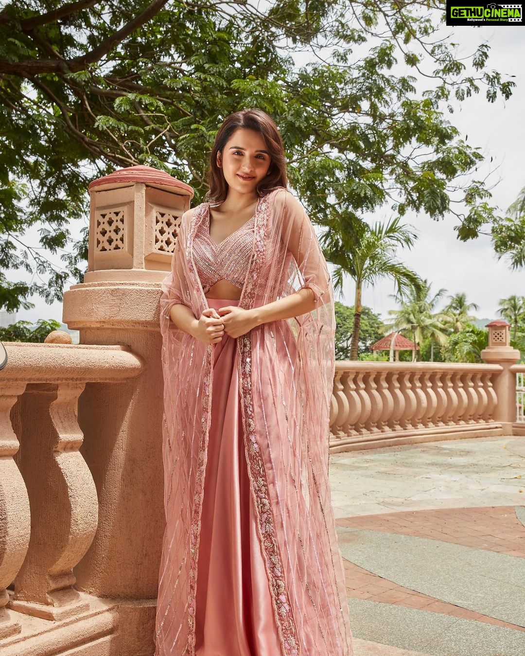 Shirley Setia Instagram - On the cover of @fablookmagazine 🌸 Founder & styled by @milliarora7777 Cofounder @ankkit.chadha2222 Wearing @doreestoryofficial Mua @taneeshabansalmakeupartist Hair @amuthevar Shot by @tanvivoraphotography Location @westinmumbaipowai