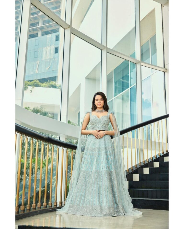 Shirley Setia Instagram - Feeling like a princess 💎 On the cover of @fablookmagazine Founder & styled by @milliarora7777 Styled by @mitushigupta Cofounder @ankkit.chadha2222 Wearing @121coutureofficial Jewels @shailjas_diamondjewellery Mua @taneeshabansalmakeupartist Hair @amuthevar Hair colour by @sunnyhairport Shot by @tanvivoraphotography Location @westinmumbaipowai Artist pr @communiquefilmpr