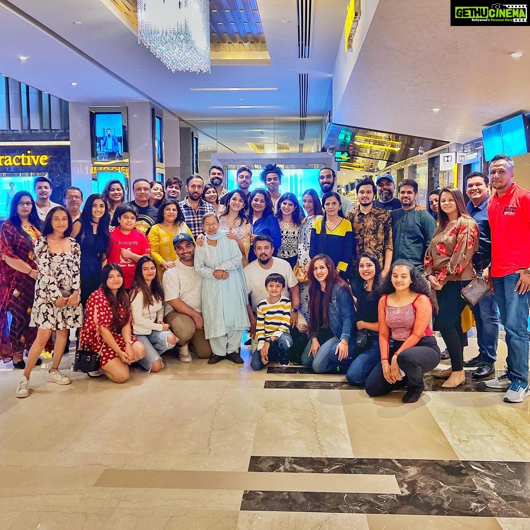 Shirley Setia Instagram - Watched #Nikamma in theatres last night with my close & loved ones β₯οΈ My naniiii also made a special appearance with her beaming smile and infectious love & energy! Eeeeeeee accha din ππ«Άπ» #grateful PVR ICON, Infinity Mall, Andheri West, Mumbai