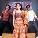 Shirley Setia Instagram – One more #killer dance with this #Nikamma gang
Time hai iss #KillerSong par apne killer moves dikhane ka! 💃🏻

Create your own reels on the song and share them using #KillerDanceChallenge and don’t forget to tag us too! 🥳

#Nikamma in cinemas on 17th June 2022. 
.
Shot n edited by @ohmygosh_joe 

@theshilpashetty @abhimanyud @shirleysetia 

#Nikamma #Nikammagiri #Nikammafilm  #Killersong #KillerSongChallenge #shirleysetia #aadilkiarmy #aadilkhan