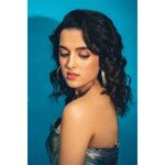 Shirley Setia Instagram - Fire in her soul Grace in her heart ❤️‍🔥🪩 For #Nikamma promotions Stylist @akankshakawediastyle Jewellery @minerali_store Shoes @londonrag_in HMU @juveria_k Photographer @devsphotographyofficial