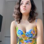 Shirley Setia Instagram - 😋 #shirleysetia #trendingreels #trending #reelitfeelit