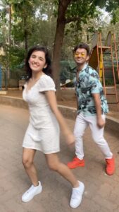 Shirley Setia Instagram - Cuteeee trendd w/ @vicky__pedia #trendingreels #reelitfeelit #shirleysetia