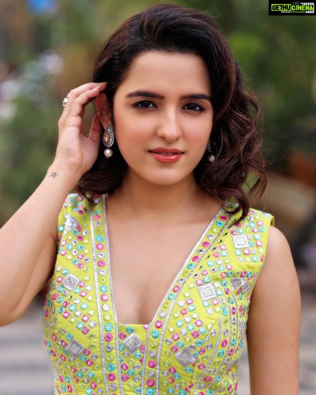 Shirley Setia Instagram - Eid Mubarak to alll celebrating ππ #KrishnaVrindaVihari promotions day 2 Outfit @gopivaiddesigns Earrings @minerali_store Ring @mozaati Heels @stoffastyle Hair by @hair_by_masthan Styled by @sayali_vidya Assisted by @stylefilebysonali Shot by @venkat_photography_hyd