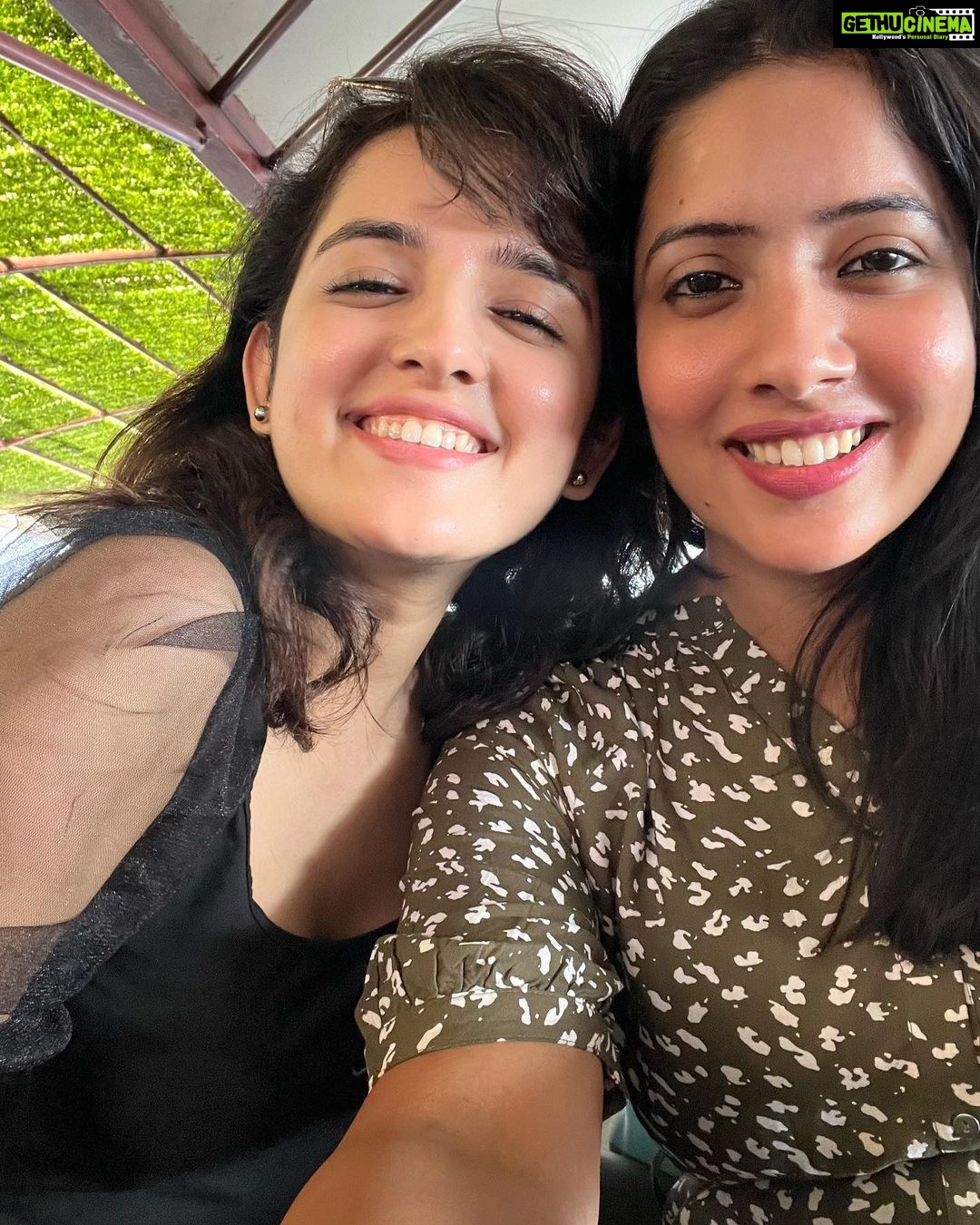 Shirley Setia Instagram - Look who’s here! 🙋🏻♀️❤️