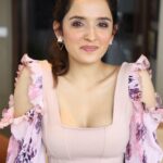 Shirley Setia Instagram - 🦄 Kuchhhh aaane wala hai soooon 😍 Guess karo kya? ✨ 📷 - @aashkapatelphotographyy 💄 - @blenditwithpri 💇🏻‍♀️- @pinallsoni
