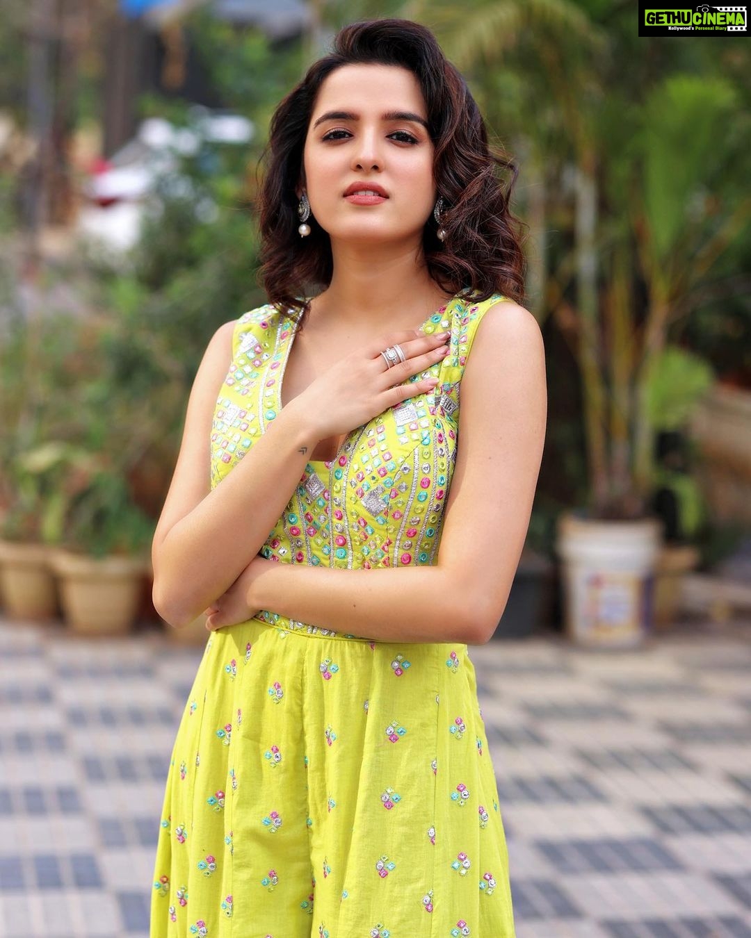 Shirley Setia Instagram - Eid Mubarak to alll celebrating ππ #KrishnaVrindaVihari promotions day 2 Outfit @gopivaiddesigns Earrings @minerali_store Ring @mozaati Heels @stoffastyle Hair by @hair_by_masthan Styled by @sayali_vidya Assisted by @stylefilebysonali Shot by @venkat_photography_hyd