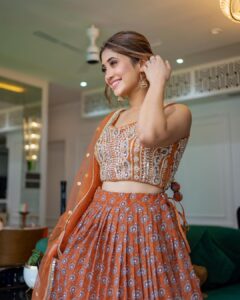 Shivangi Joshi Instagram - ✨ Outfit:- @neerusindia