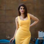 Shraddha Das Instagram - Arrtham promotion diaries Styling : @ajmerashaili × @artbyavnee Dress : @forevernew_india Jewellery: @aquamarine_jewellery 📸 @v_capturesphotography Hair : @hair_by_vaibhavi_ Make up : @hareshwarp #promotions #hyderabad #movie #yellowdress #shraddhadas