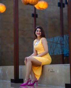 Shraddha Das Instagram - Arrtham promotion diaries
Styling : @ajmerashaili × @artbyavnee
Dress : @forevernew_india 
Jewellery: @aquamarine_jewellery 
📸 @v_capturesphotography 
Hair : @hair_by_vaibhavi_ 
Make up : @hareshwarp 

#promotions #hyderabad #movie #yellowdress #shraddhadas