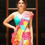 Shraddha Das Instagram - Artham Teaser launch/ Promotions Chennai 📸 @sa_studio__20 , @naveenversion2 Styling : @ajmerashaili × @artbyavnee Saree : @moresha_sameera_dalvi Jewellery : @funkymaharani Hair : @hair_by_vaibhavi_ Make up : @hareshwarp Saree draping : @the_hues_venue #promotions #saree #quirkysaree #chennai #teaserlaunch #artham #shraddhadas Green Park Chennai