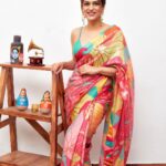 Shraddha Das Instagram – Artham Teaser launch/ Promotions Chennai
📸 @deran_photography 
Styling : @ajmerashaili × @artbyavnee
Saree : @moresha_sameera_dalvi
Jewellery : @funkymaharani
Hair : @hair_by_vaibhavi_ 
Make up : @hareshwarp
Saree draping : @the_hues_venue 

#promotions #saree #quirkysaree #chennai #teaserlaunch #artham #shraddhadas Green Park Chennai