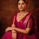 Shraddha Das Instagram – Dhee 14,
Outfit : @varahi_couture 
Jewellery: @justjeweleryindia 
Ring : @shillpapuriidesignerjewellery 
Hair : @salomipillai 
Make up : @hareshwarp 
📸 @ekorphotography 
Assisted by @rashmitha_reddy_junna 

#dhee #dhee14 #traditional #lehenga #indianvibes #dancerealityshow #judge #shraddhadas Hyderabad City, India