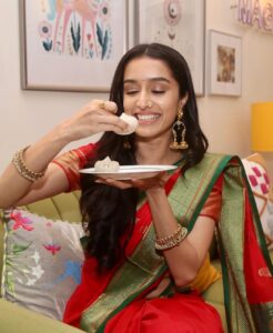 Shraddha Kapoor Instagram - गणपति बाप्पा मोरया !!! 🙏 My favourite 10 days of the year ❤️❤️❤️