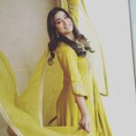 Shriya Saran Instagram - Thank you @sithara_kudige for this beautiful yellow kurta for @kabzaamovieofficial promotions in Bangalore. @gajraj_jewellers for gorgeous Jwellery. @makeupbymahendra7 for makeup and @priyanka__hairstylist for doing my hair . @dop_j_sunil thank you for lovely pictures Love you guys for giving @kabzaamovieofficial teaser so much love ❤️ @media9manoj @media9casting @media9_creations