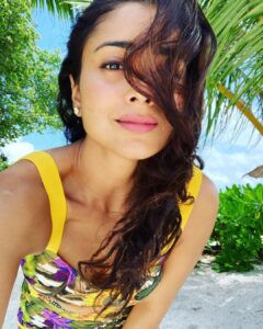 Shriya Saran Instagram - Thank you for all your love , thank you for a wonderful day 

@amillamaldives @pickyourtrail 

#AmillaMaldives #Pickyourtrail #unwraptheworld #LetsPYT#