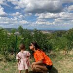 Shriya Saran Instagram - I captured Sunshine from Tuscany in these pictures. …. Memories , hope they brighten your day Photographer @andreikoscheev