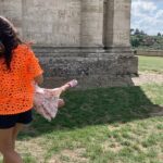 Shriya Saran Instagram - I captured Sunshine from Tuscany in these pictures. …. Memories , hope they brighten your day Photographer @andreikoscheev
