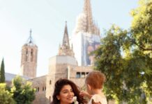 Shriya Saran Instagram - Just like that , august in Barcelona! Thank you @boiakowa for beautiful pictures #memories