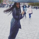 Shruti Haasan Instagram - 🌧 ☔️🖤🧿 I’m only happy when it rains!!!!!!!!!!! 🎶 last day in Istanbul … fun was had good food was eaten my grey heart still beating .:: next … chalo chalo chalo !!!!