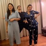 Shweta Tiwari Instagram - That’s a glimpse into our pjyama party!! 💃 and clearly @vikaaskalantri stole the show 😍⚡️⚡️ #pyjamaparty #dancingreels #trendingnow #STVKPS Bilaspur, Chhattisgarh