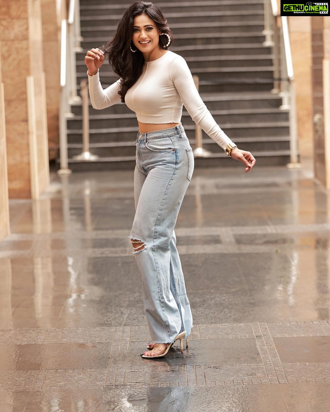 Shweta Tiwari - 441.1K Likes - Most Liked Instagram Photos