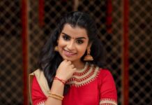 Sivaangi Krishnakumar Instagram - Onam Ashamsagal❤️ Outfit by: @rehanabasheerofficial Creative direction: @jayalakshmisundaresan Jewellery: @princejewelleryindia Photographer: @kiransaphotography Mua: @suni_makeup_hair