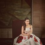 Soha Ali Khan Instagram - Roses are red violets are blue, our secrets will soon be revealed to you 🤫 #hushhush coming soon to @primevideoin 22nd September Outfit: @gauriandnainika Jewels: @mahesh_notandass Footwear: @monrowshoes Styled by: @kareenparwani Photographer: @shreyb