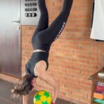 Soha Ali Khan Instagram - Monday motivation with @maheshfitnessclub - #crossfit #mondaymotivation #fitnessmotivation #workout
