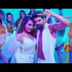 Sonakshi Sinha Instagram - Sadi Jodi BLOCKBUSTER 🕺🏼💥💃🏻 khud dekhna… 23rd September ko! #blockbuster #jodiblockbuster #dhamakarecords #teaser @dhamakarecords @aslisona @iamzahero @ammyvirk @aseeskaurmusic @mrandmrsfilmss @ranju.v @priyaankksharma @parasmehtaofficial Music - @vibhasofficial Creative director - @kadambarivarghese Dop - @syedtanveerriyaz costumes designed by - @janviturakiamalik Brand partners - @magicmomentsvodka @defy.all.odds @campusshoes @mojindia Special thanks to our star for all the #bts help - @anam_pat