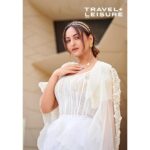 Sonakshi Sinha Instagram – #Doha with @travelandleisureindia 🤎 

@aindrilamitra @thehouseofpixels @amaker7 @sanamratansi @savleenmanchanda @themadhurinakhale @itssoezi @universal_communications @visitqatar