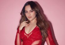 Sonakshi Sinha Instagram - 💋 Photos: @kadamajay Hair: @themadhurinakhale Makeup: @savleenmanchanda Styling: @mohitrai with @shubhi.kumar Outfit: @falgunishanepeacockindia Nails: @itssoezi