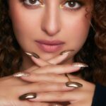 Sonakshi Sinha Instagram – 📣 NEW LAUNCH ALERT 📣

What’s your mood today? 💗
Choose from unlimited options on press on nails from @aslisona ‘s brand @itssoezi 💅🏼

Swipe left ➡️ and check out different shades for your different moods 💜

Shop now only on Amazon 🛍️

#AMAZONBEAUTY #AMAZONBEAUTYEXPERT #BEAUTY #NAILS #PRESSONS
#PRESSONNAILS #NAILSOFINSTAGRAM #SOEZI #ITSSOEZI #NAILITDAILY #SOEZIONAMAZON
#SONAKSHISINHA #MAKEUP
