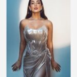 Sonal Chauhan Instagram - Contents inside the silver foil are hot 🥵🤪😂 . . . . . . . . . . . . . . . . . . . . . . . . . . . . . . Wearing: @johnandananth Styling and creative direction : @rashmitathapa Team @wallofashion_ Jewellery @blingvine Ring : @kushalsfashionjewellery Hairstyling @blenditlikesana @prathiba_raj_ & @Samyuumm Photography: @jimmynomula @ramugajjala Photo assistant @p_umma_maheshwar_rao Location @westinhyderabad #love #sonalchauhan #silver #photography #sunday #jokes