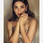 Sonal Chauhan Instagram - The intimacy of eye contact ❤️‍🔥 . . . . . . . . . . . . . . . . . . . . . . . . . . . . . . Wearing: @johnandananth Styling and creative direction : @rashmitathapa Team @wallofashion_ Jewellery @blingvine Ring : @kushalsfashionjewellery Hairstyling @blenditlikesana @prathiba_raj_ & @Samyuumm Photography: @jimmynomula @ramugajjala Photo assistant @p_umma_maheshwar_rao Location @westinhyderabad #love #sonalchauhan #silver #photography #monday