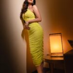 Sonal Chauhan Instagram - Just came to say Hello 💚🔫 . . . . . . . . . . . . . . . . . . . . . . . . . . 📸 @sarv_eshhh 👗 @houseofcb 👠 @louboutinworld Makeup @vijaysharmahairandmakeup Hair @chettiarqueensly Jewellery @blingvine Styled by @d_devraj #sonalchauhan #dress #style #hair #look #work