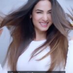 Sonal Chauhan Instagram - #Ad Got the most relaxing @lorealpro Hair Spa at @lemonsalons It started with a good consultation with the hair expert. It was a customized hair spa as per my hair type and scalp concerns. Loved the scalp scrub, it worked really well for my scalp. I usually get 1-2 hair spas a month, so I’m going to another appointment soon! Book yourself an appointment at the nearest L’Oréal Professionnel partnered salon and give yourself the much needed me-time! #HairSpa #UnwindWithLorealPro #RejuvenatingHairSpa #lemonsalons @lorealpro_education_india @lorealpro @lemonsalons #reels