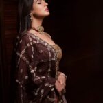 Sonal Chauhan Instagram - Which 1 do you like out of the 3 (last two posts) ?? . . . . . . . . . . . . . . . . . . . . . . . . . . . . . . . . Photographer : @akslanphotography_akslan Assisted by : @sharadboiwar Edit by : @rakeshkumar_clix Stylist : @rashmi_stylist Outfit : @hindcreations HMU : @vijaysharmahairandmakeup Jewellery: @shringaaar.theethnicstory #love #sonalchauhan #indian #tuesday
