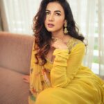 Sonal Chauhan Instagram – 𝓛𝓸𝓿𝓮 ….🌸🌸🌸
.
.
.
.
.
.
.
.
.
.
.
.
.
.
.
.
.
.
.
.
.
.
.
.
.
.
.
.
.
.
.
.
.
.
.
.
.
.
.
.
.
.
.
.
.
.
.
.
.
Anarkali  @mrunalinirao
Earrings @namasyajewellery  @sonyashaikh
HMU @makeuphairbyrahul 
Styling @d_devraj @manogna_gollapudi 
Photographer @adrin_sequeira
#ॐ #sonalchauhan #gold #love #yellow  #friday