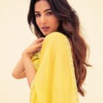 Sonal Chauhan Instagram - ✨✨✨ . . . . . . . . . . . . . Outfit @mahimamahajanofficial Jewellery @houseofshikha Hair @shefali_hairstylist.81 Stylist @d_devraj @manogna_gollapuddi Assisted by @ashugupta387 Shot by @official_awbphotography #happydhanteras #sonalchauhan #love #festival #indian #diwali