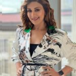 Sonali Bendre Instagram - Sm:)e