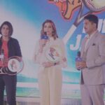 Sonali Bendre Instagram - आले रे आले पुणेरी आले!! @punejaguars At the auction of @tennispremierleague! The team is now set and we’re all excited for D-day! Toh ab aaja maidan mein!