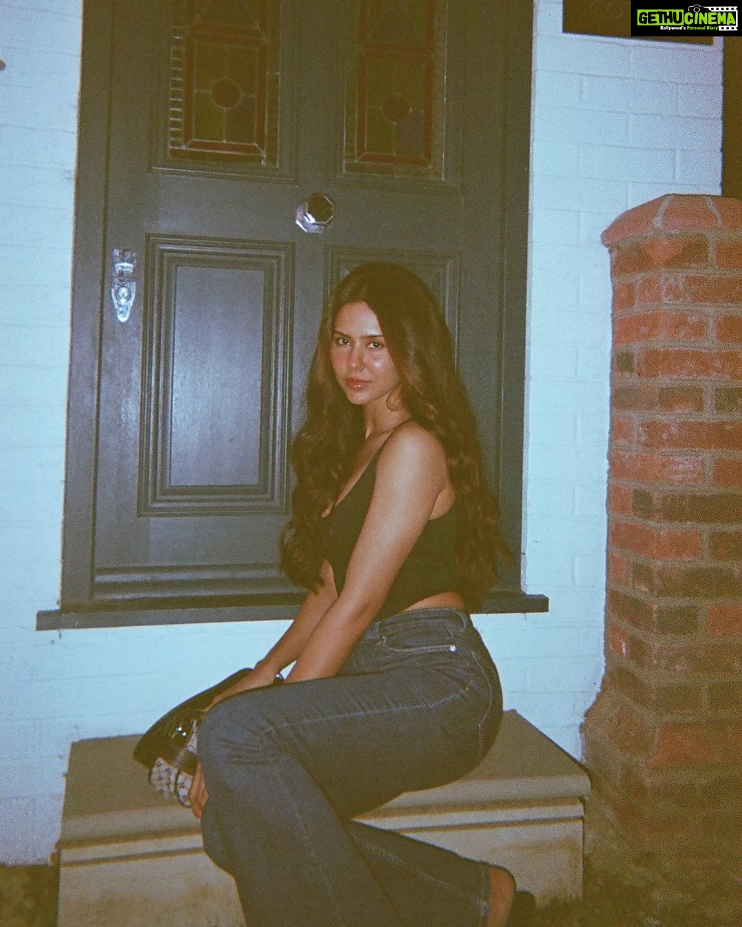 Sonam Bajwa - 683.5K Likes - Most Liked Instagram Photos
