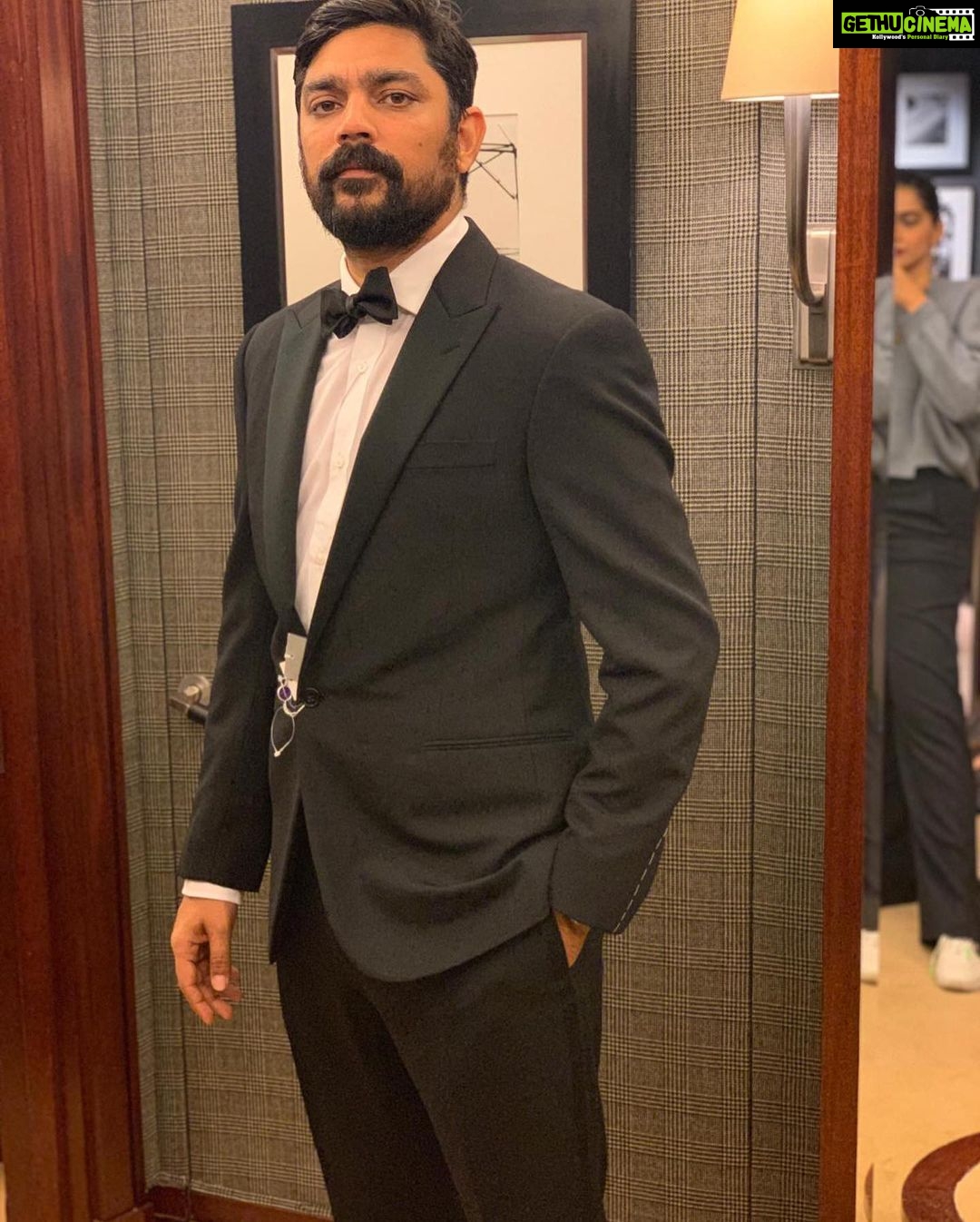 Sonam Kapoor Instagram - Happy Birthday Karan! Thank you for being the best brother in law, friend and support system… Also 40 looks great on you.. let’s make 🎥 together soon! @karanboolani