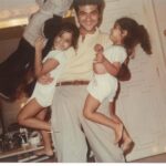 Sonam Kapoor Instagram - Happy happy birthday chachu! We love you! To the funnest coolest uncle, we hope we always party with you! Jiyo hazaro saal! Happy 60! @sanjaykapoor2500 Anil Kapoors House, Juhu, Mumbai