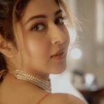 Sonarika Bhadoria Instagram – ❤️‍🔥

🎥 @ashish_j_nakashe 
Mua @shelarpravin99 @kshelar13 
Hair @gazal.rayan.524 
Outfit @bunaai