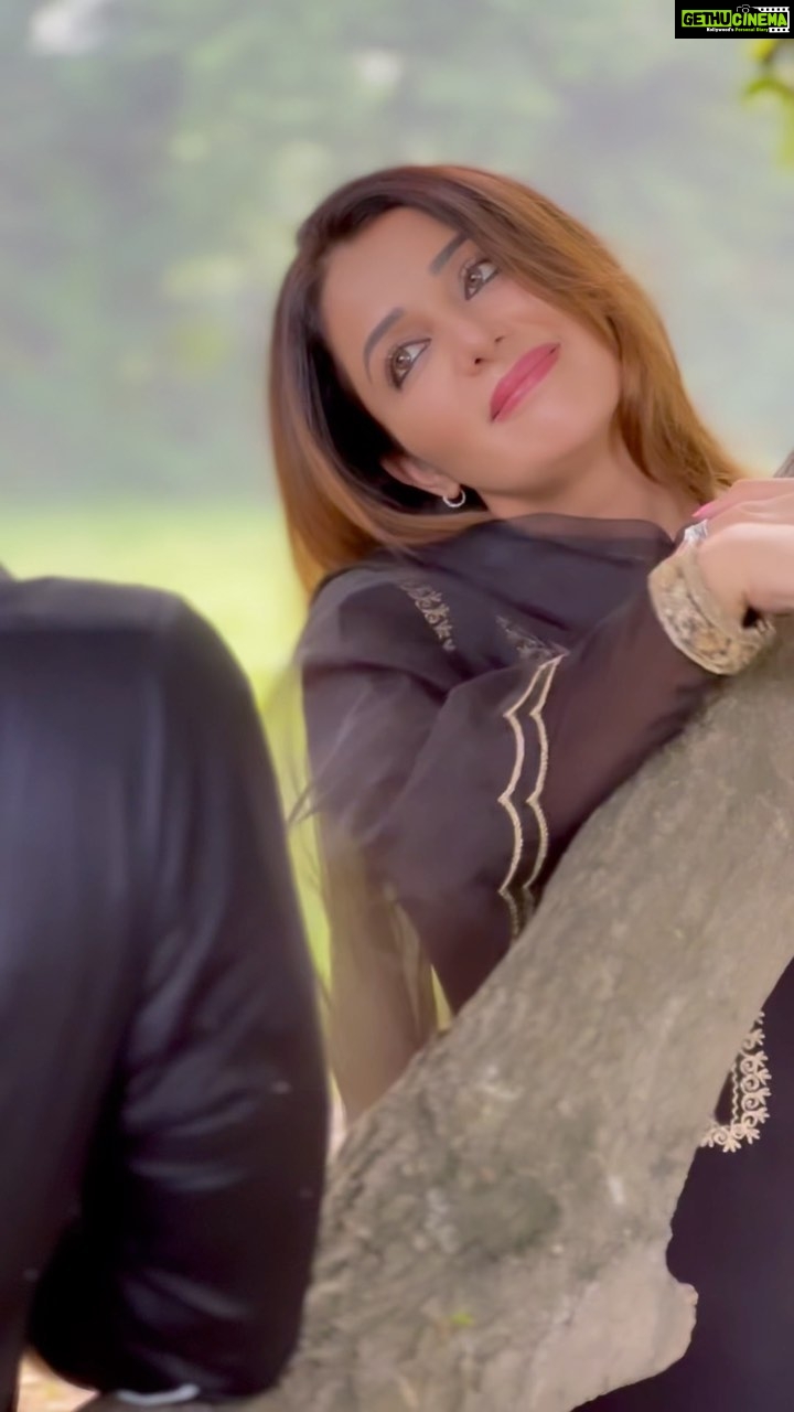 Sonia Mann Instagram - Mohabbat Ki Nahi Jati…. Mohabbat Ho Jati Hai…. @chahalgavie