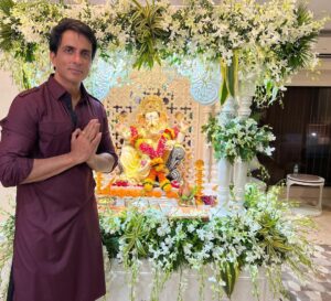 Sonu Sood Instagram - Ganpati Bappa Morya ❤️🙏